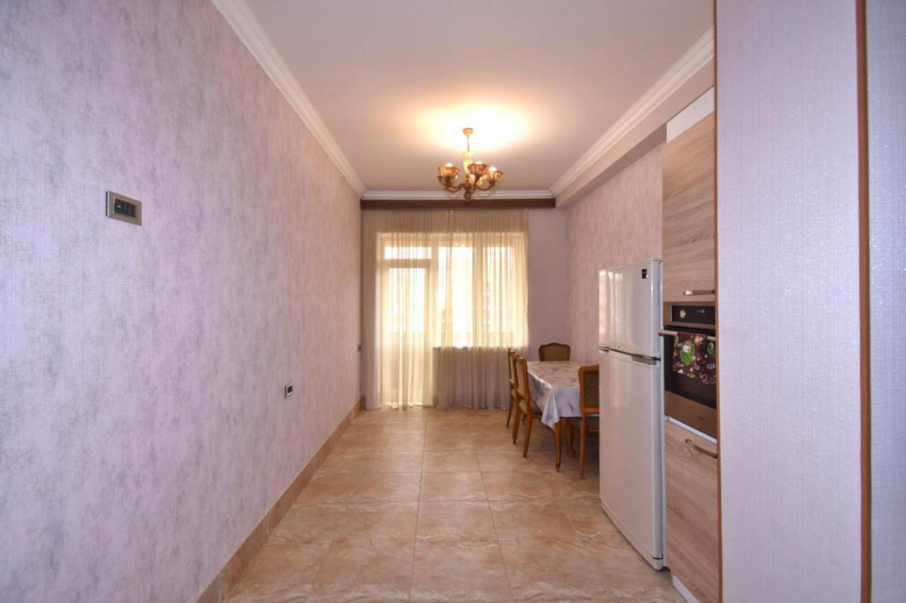 Rent Inn Yerevan On Buzand Street Extérieur photo