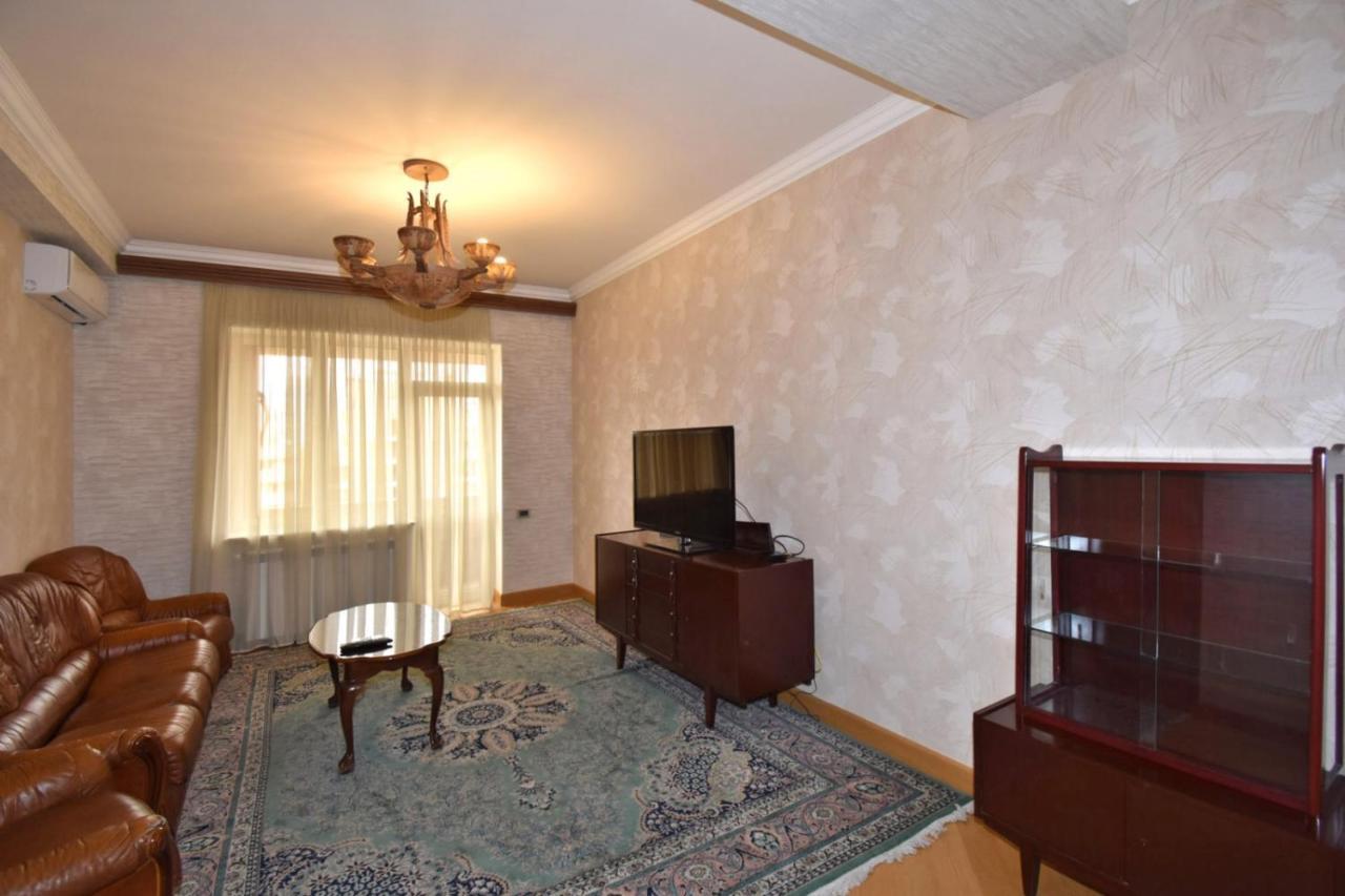 Rent Inn Yerevan On Buzand Street Extérieur photo