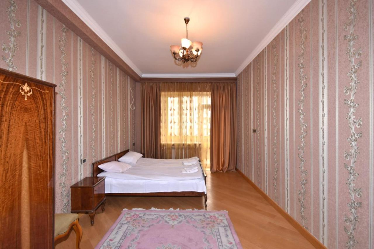 Rent Inn Yerevan On Buzand Street Extérieur photo