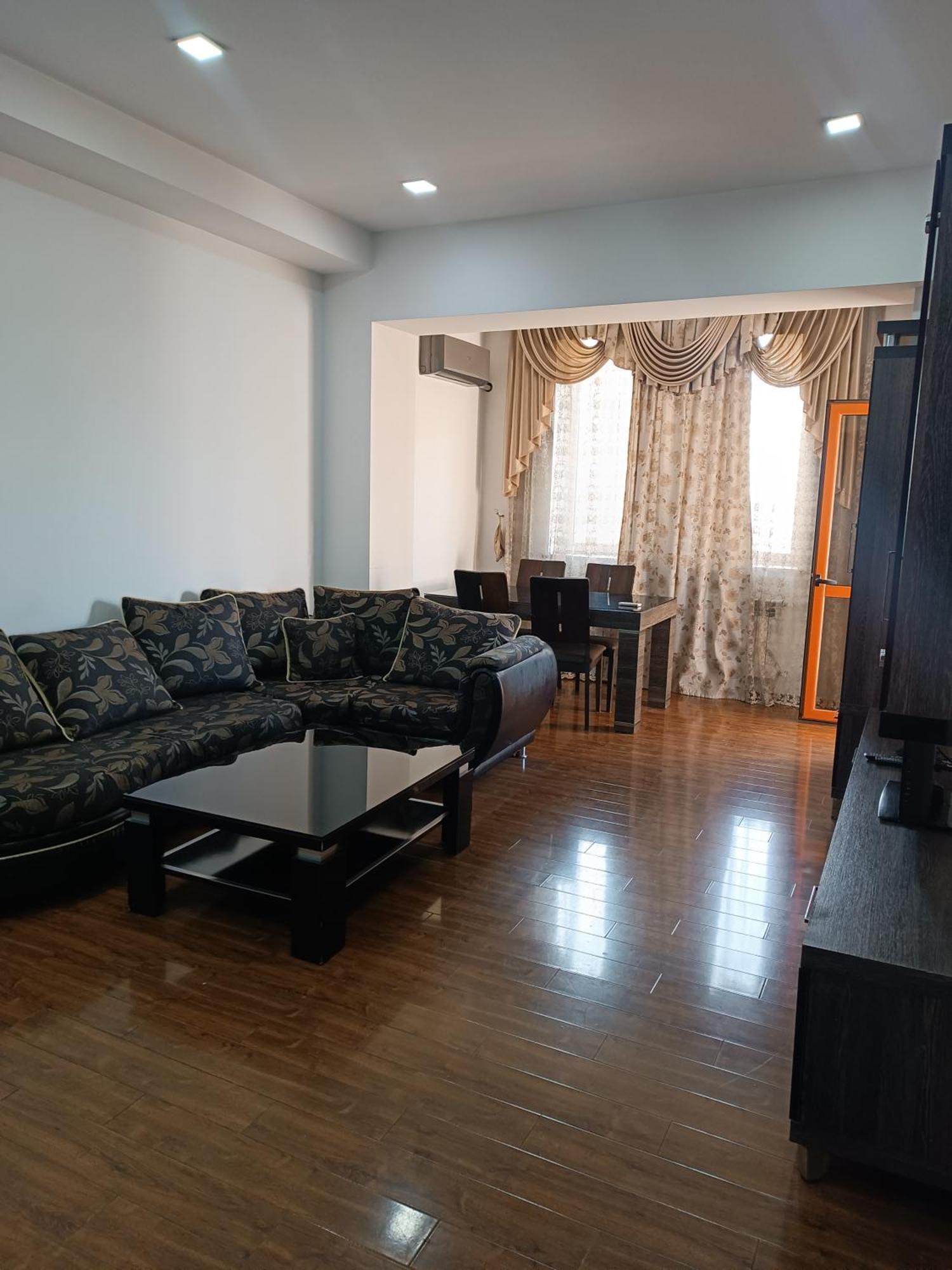 Rent Inn Yerevan On Buzand Street Extérieur photo