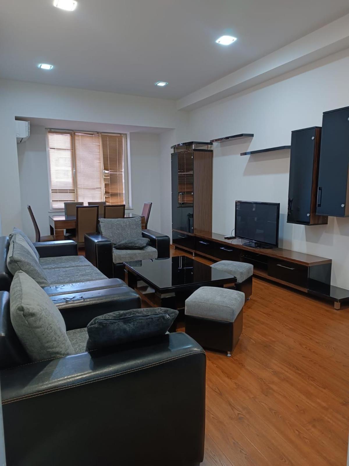 Rent Inn Yerevan On Buzand Street Extérieur photo